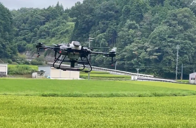 未来の農業を支えるドローン技術