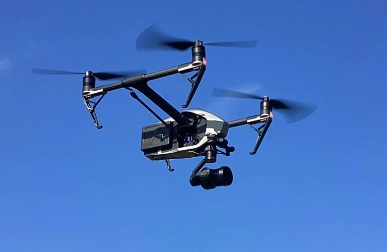手軽に高品質な空撮映像を提供。KI開発株式会社があなたのビジョンを実現します。